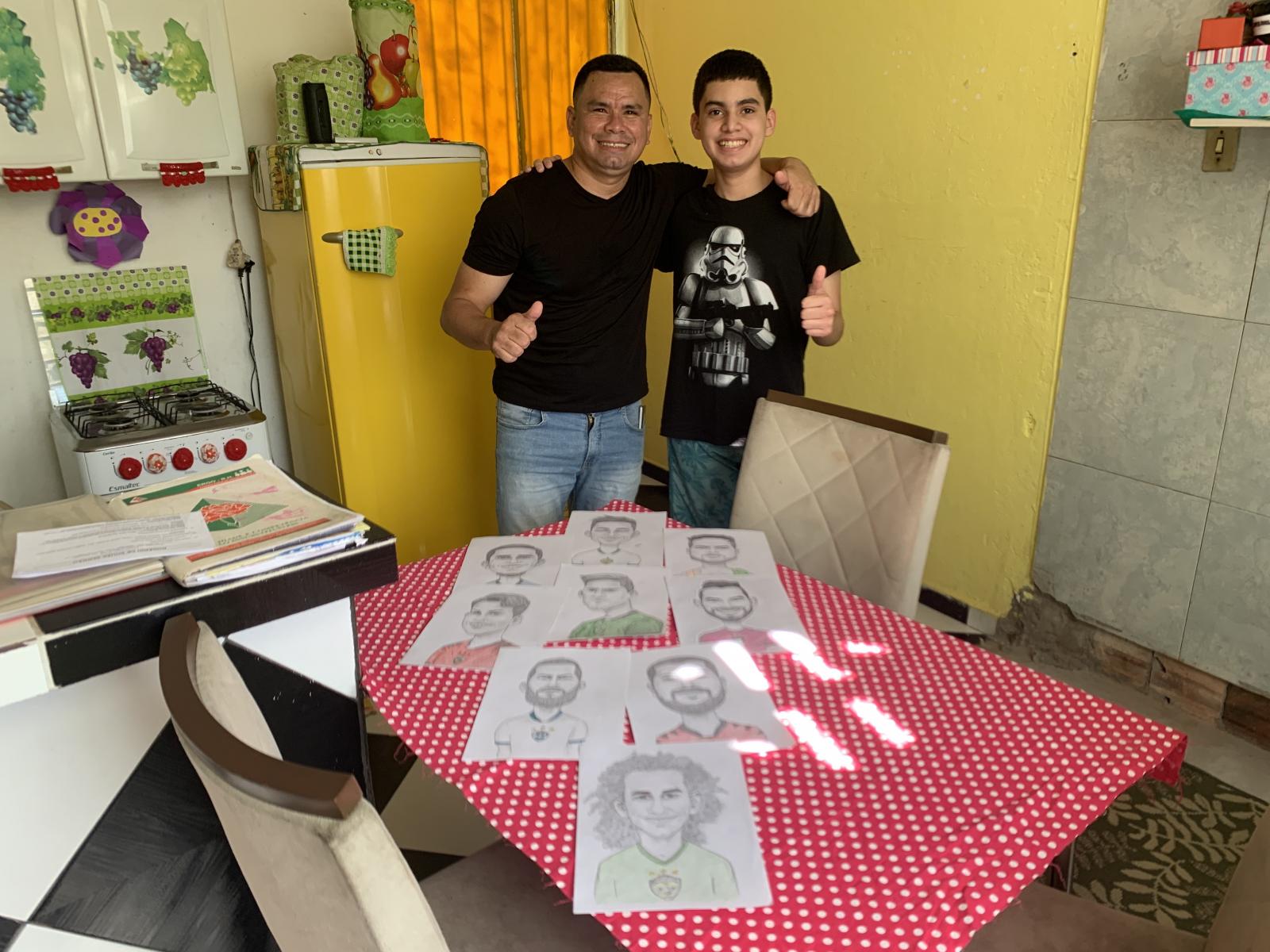 Desenhista transforma paixão do filho pelo Manaus FC em arte