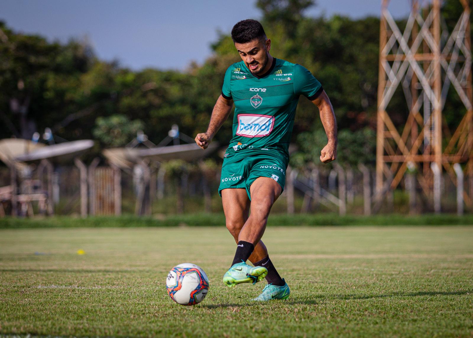 Manaus FC embarca rumo à Belém para duelo contra o Paysandu