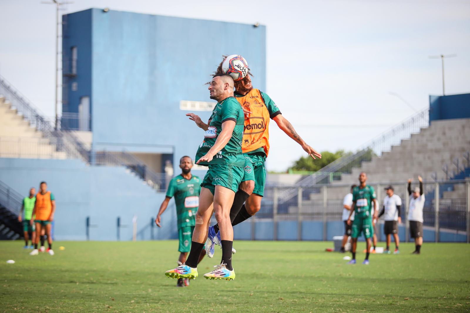 Manaus FC realiza último treino antes de viajar para Novo Horizonte