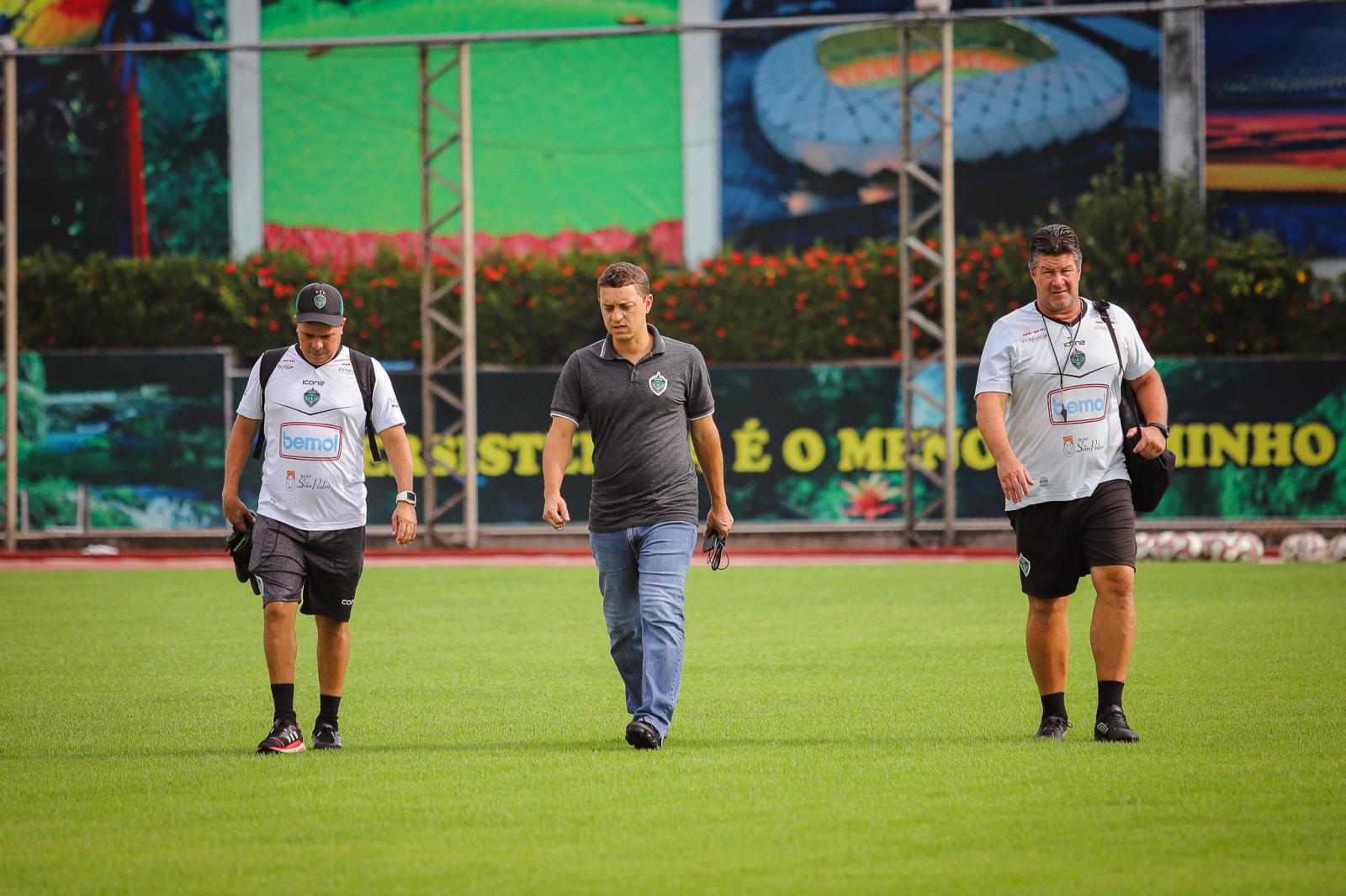 Manaus FC renova com gerente de futebol, Fausto Momente